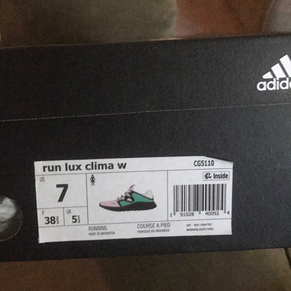 Adidas run luxe clima pink size 7 NWT